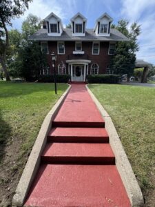 Residential painter in Jackson Michigan exterior painting